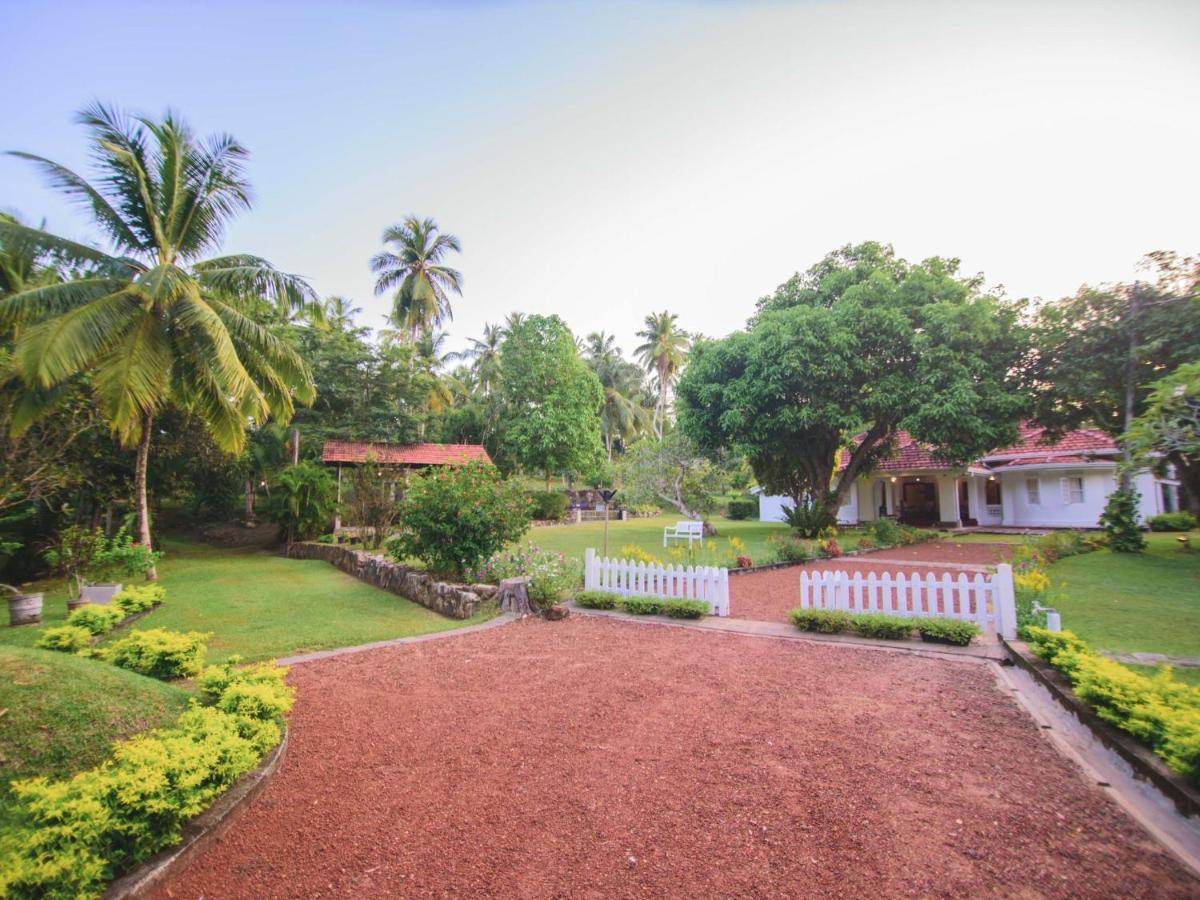 Thalpe Walawwa Heritage Villa Unawatuna Eksteriør billede