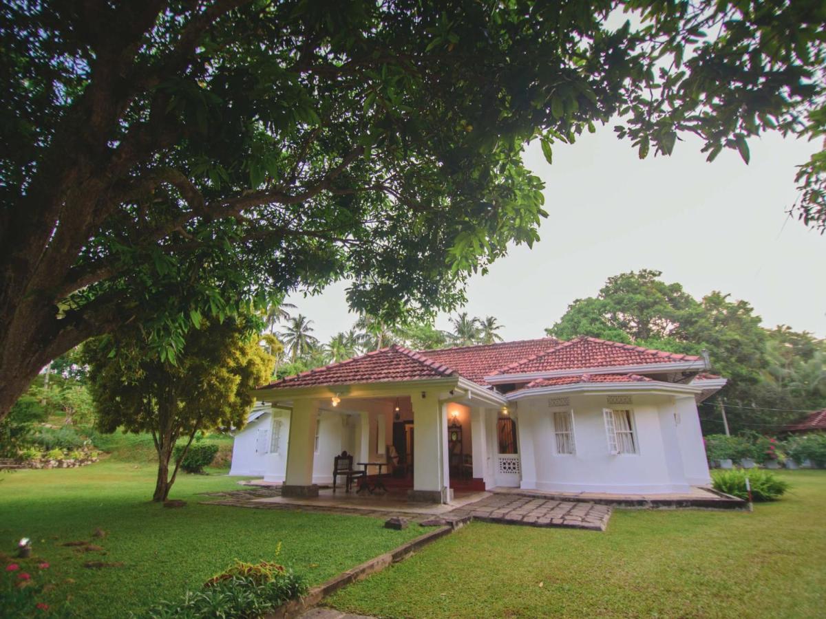 Thalpe Walawwa Heritage Villa Unawatuna Eksteriør billede