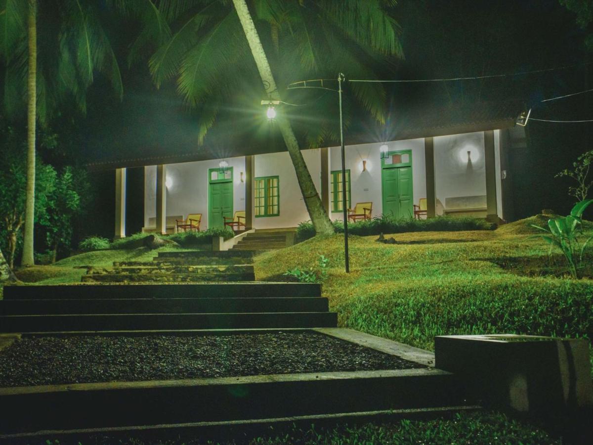 Thalpe Walawwa Heritage Villa Unawatuna Eksteriør billede
