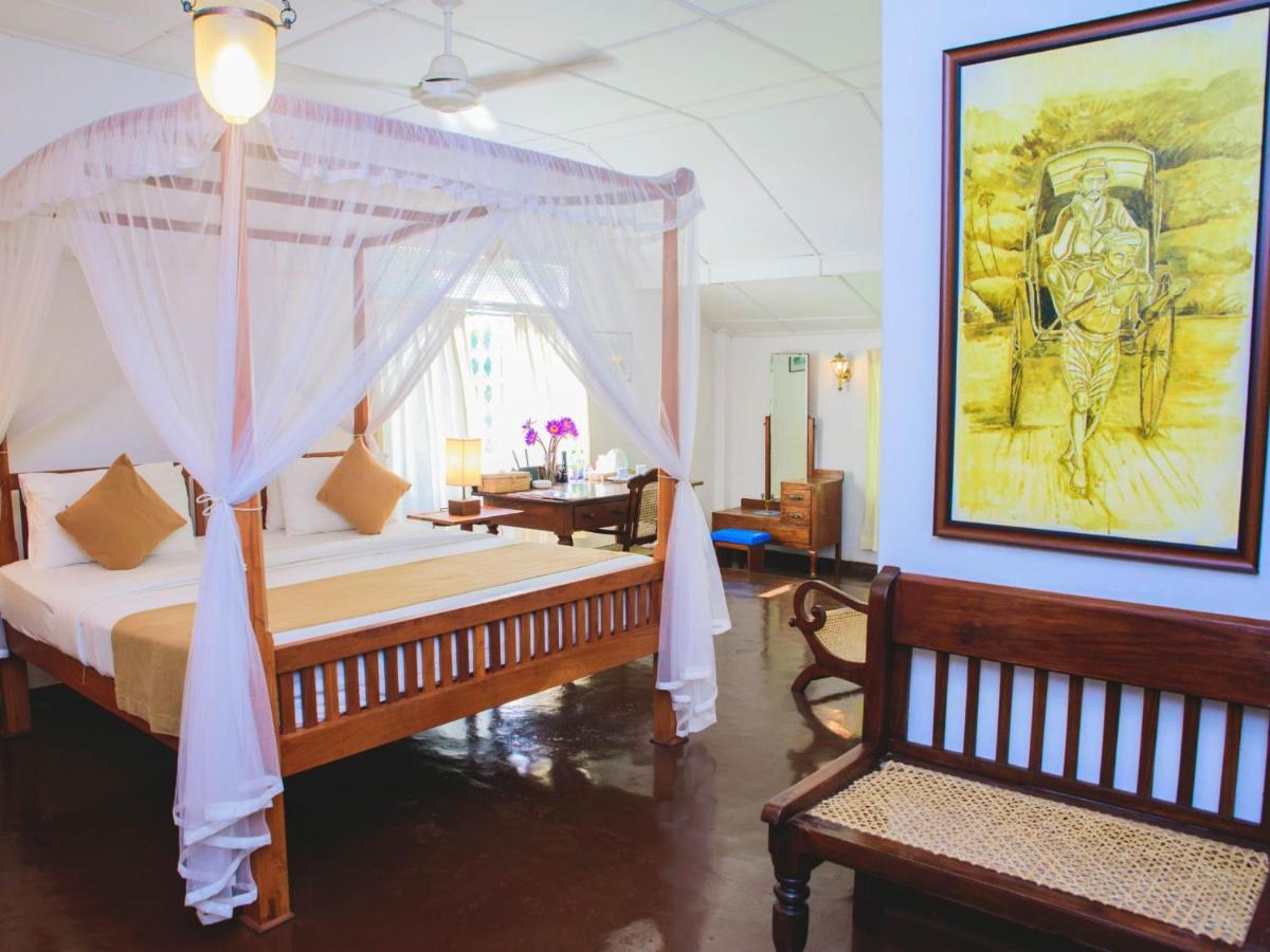 Thalpe Walawwa Heritage Villa Unawatuna Eksteriør billede