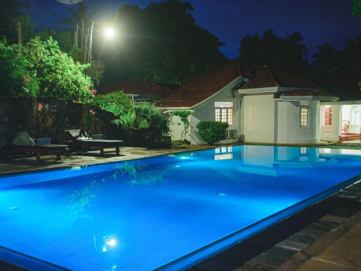 Thalpe Walawwa Heritage Villa Unawatuna Eksteriør billede