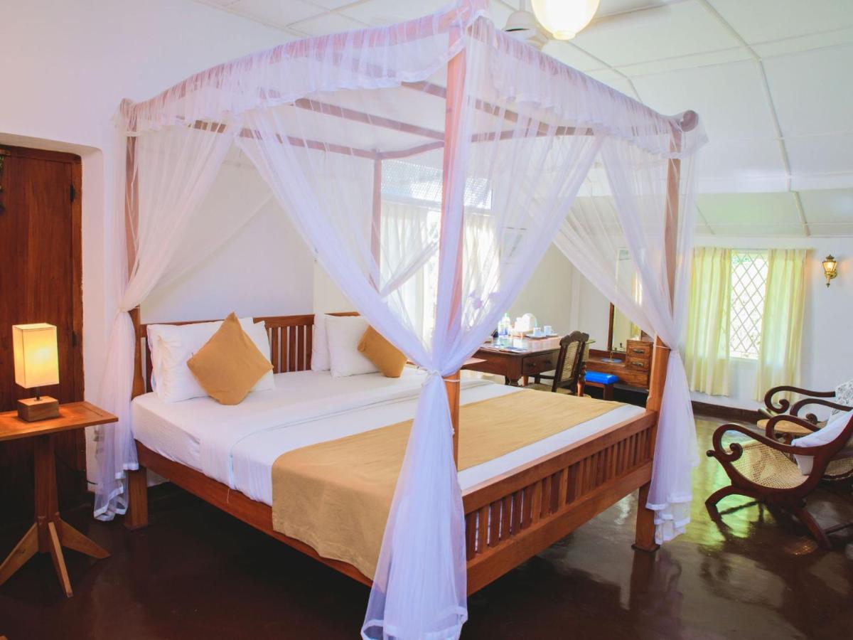 Thalpe Walawwa Heritage Villa Unawatuna Eksteriør billede