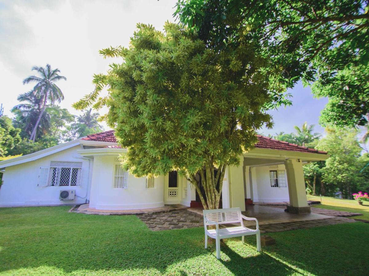 Thalpe Walawwa Heritage Villa Unawatuna Eksteriør billede